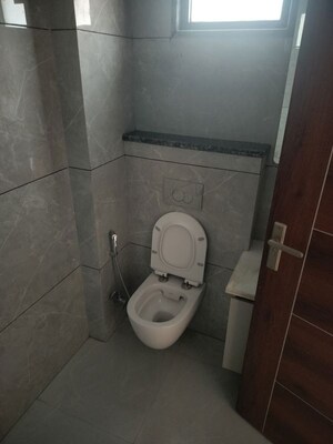 Bathroom in 3 BHK Builder Floor at Sector 43 – for Rent