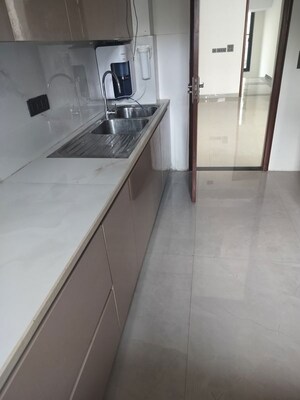 Kitchen in 3 BHK Builder Floor at Sector 43 – for Rent