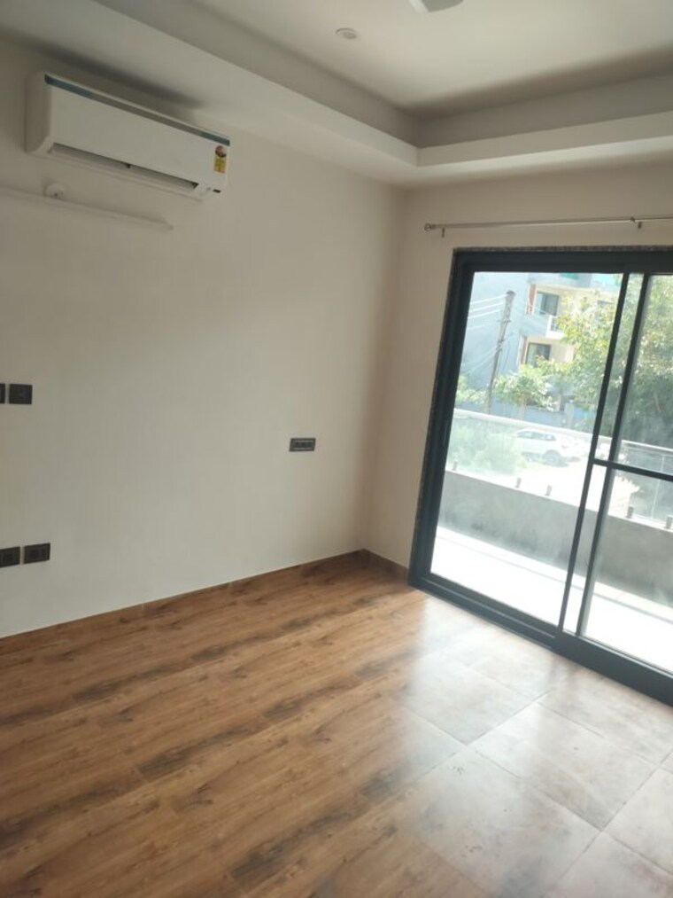 Room, sector 43 3 Bedroom 2700 Sq.Ft. Builder Floor In Sector 43 Gurgaon 10365879
