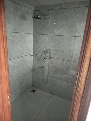 Bathroom in 3 BHK Builder Floor at Sector 43 – for Rent