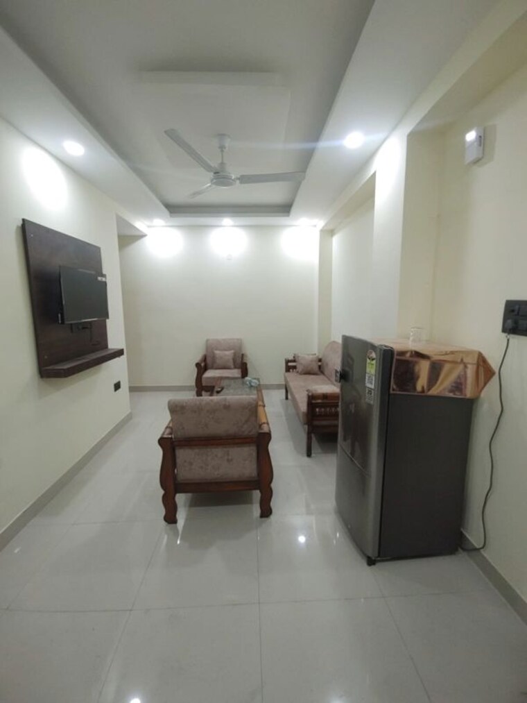 Living Room, mandi 2 Bedroom 900 Sq.Ft. Apartment In Mandi Delhi 10365876