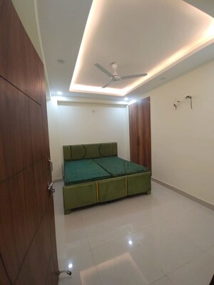 Bedroom in 2 BHK Apartment at Mandi – for Rent