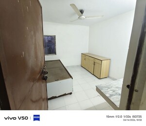 Room in 1 RK Builder Floor at East Of Kailash – for Rent