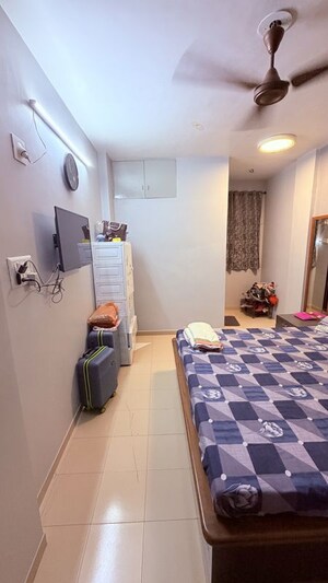 Room in 3 BHK Apartment at Maninagar – for Sale