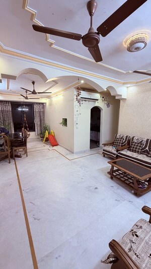 Room in 3 BHK Apartment at Maninagar – for Sale