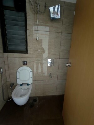 Bathroom in 1.5 BHK Apartment at Chandak 34 Park Estate, Goregaon West – for Rent