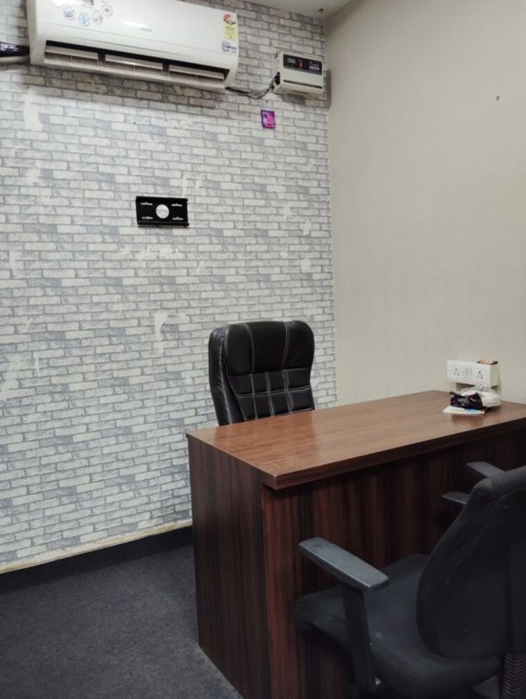 Team Area, sector 10 Commercial Office Space 500 Sq.Ft. In Sector 10 Noida 10365922