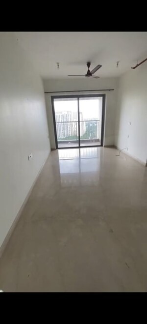 2 BHK Apartment For Sale in Kalpataru Paramount B, Kapur Bawdi