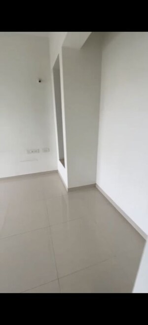 Furnished Amenities in 2 BHK Apartment at Kalpataru Paramount B, Kapur Bawdi – for Sale