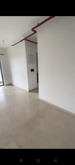 Room in 2 BHK Apartment at Kalpataru Paramount B, Kapur Bawdi – for Sale