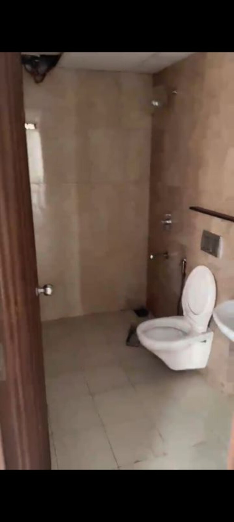 Bathroom, rof-aalayas 1 Bedroom 400 Sq.Ft. Apartment In Sector 102 Gurgaon 10365969