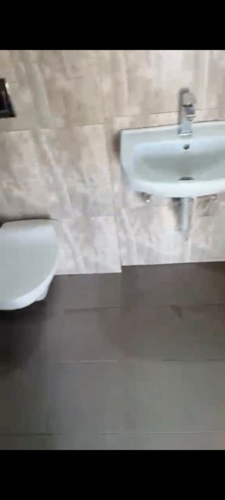 Bathroom, rof-aalayas 1 Bedroom 400 Sq.Ft. Apartment In Sector 102 Gurgaon 10365969