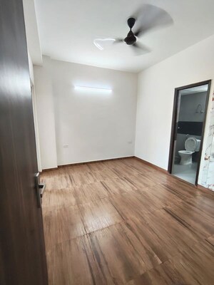 2.5 BHK Apartment For Rent in Elegant Splendour, Tech Zone 4 Greater Noida