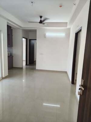 Room in 2.5 BHK Apartment at Elegant Splendour, Tech Zone 4 Greater Noida – for Rent