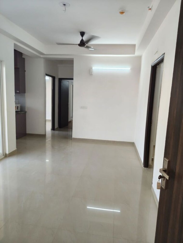 Room, elegant-splendour 2.5 Bedroom 1153 Sq.Ft. Apartment In Tech Zone 4 Greater Noida Greater Noida 10365963