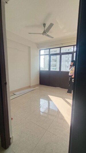Room in 3 BHK Apartment at Sarvome Shree Homes, Sector 45 – for Sale