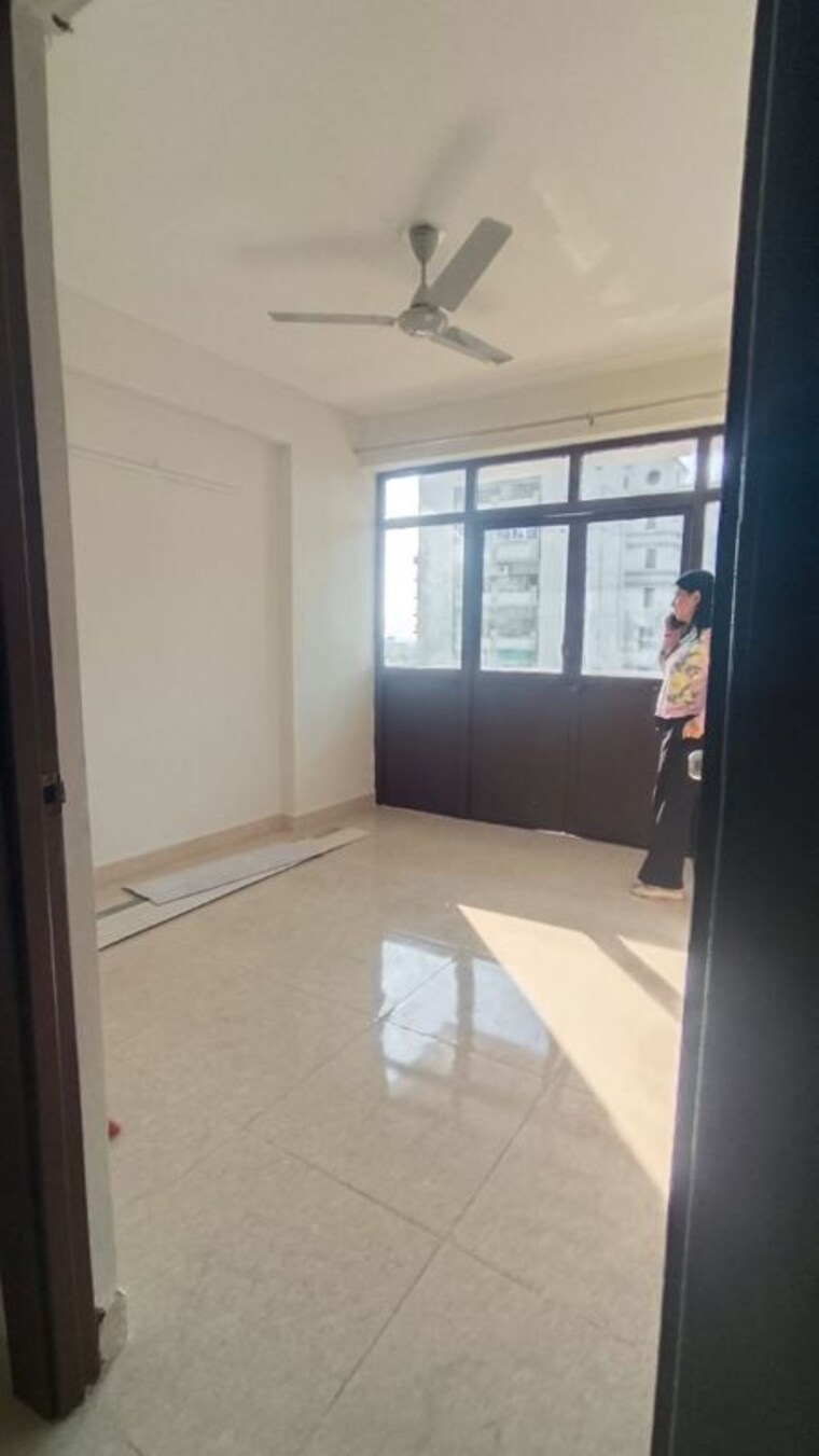 Room, sarvome-shree-homes 3 Bedroom 750 Sq.Ft. Apartment In Sector 45 Faridabad 10365979