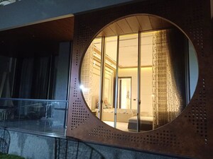 Building Lobby in 6+ BHK Villa at Dlf Phase I – for Sale