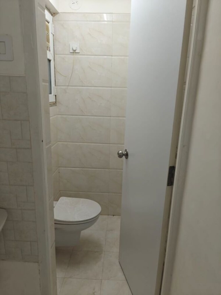 Bathroom, ranbir-luxuria 1 Bedroom 461 Sq.Ft. Apartment In Andheri East Mumbai 10366035