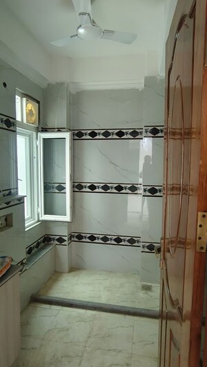 Furnished Amenities in 4 BHK Builder Floor at Rosewood City – for Rent
