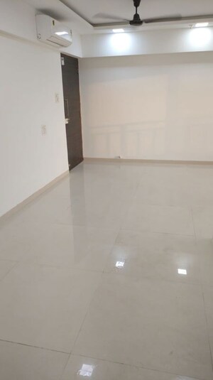 Room in 2 BHK Apartment at Crystal Armus, Chembur – for Rent