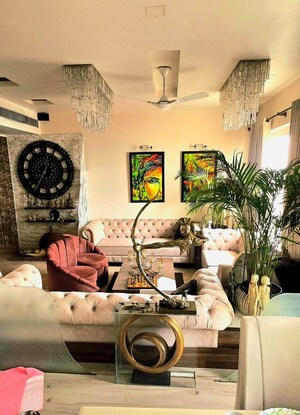 Living Room in 4 BHK Apartment at BPTP Mansions, Sector 66 – for Sale