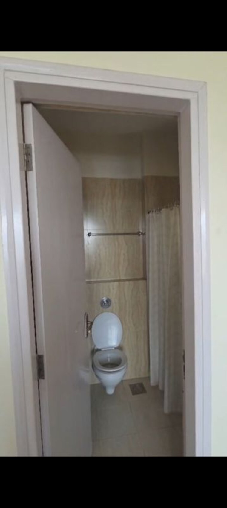 Bathroom, mermit-tower 2 Bedroom 850 Sq.Ft. Apartment In Lower Parel Mumbai 10366075
