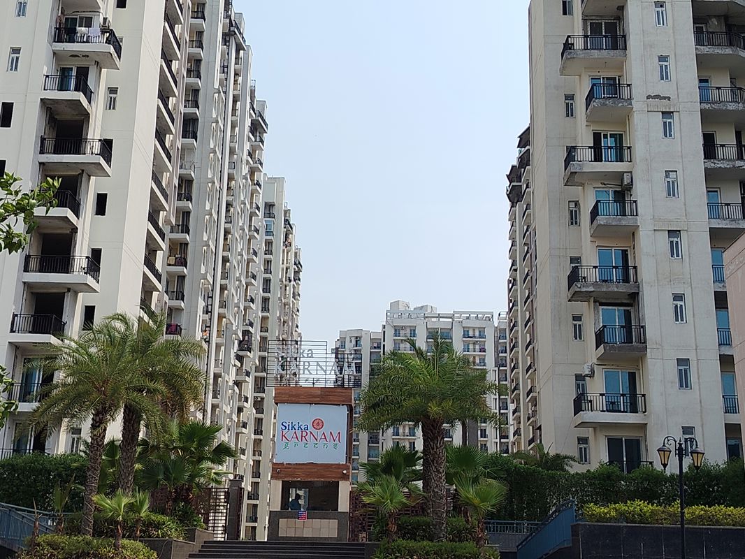 3.5 BHK + Servant Room 1628 Sq.Ft. Apartment in Sikka Karnam Greens