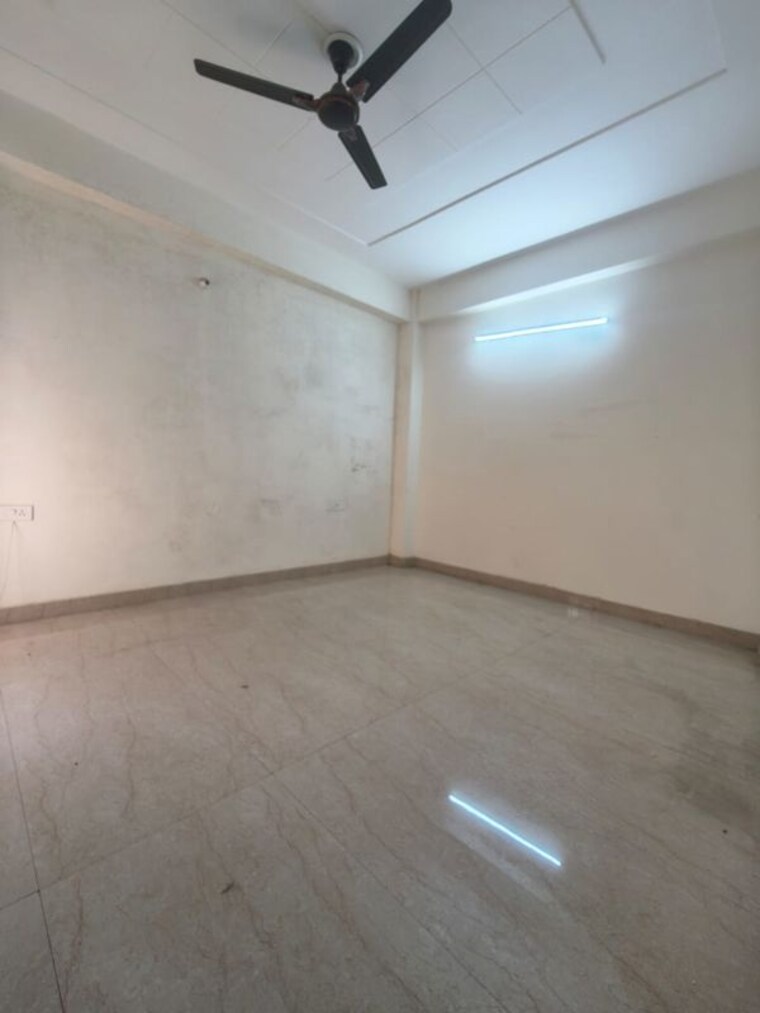 Room, sector 43 3 Bedroom 2400 Sq.Ft. Builder Floor In Sector 43 Gurgaon 10366014