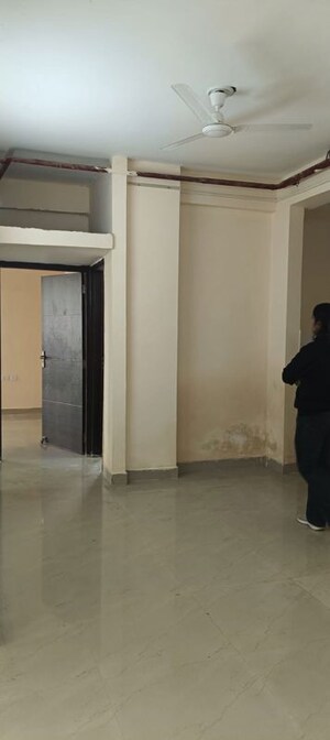 Room in 2 BHK Apartment at Logix Blossom Zest, Sector 143 – for Rent