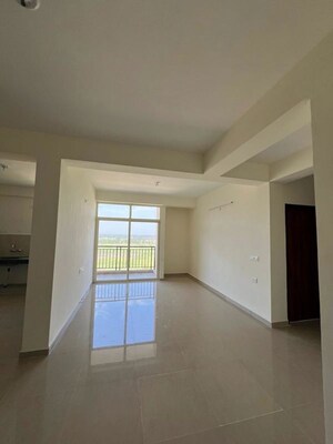 Room in 4 BHK Apartment at Excella Kutumb, Sultanpur Road – for Rent