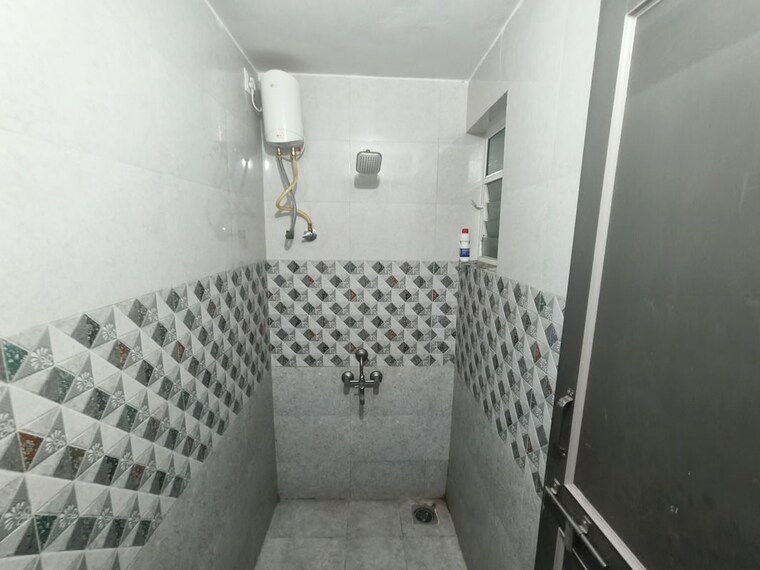 Bathroom, dedge-10-elite 1 Bedroom 750 Sq.Ft. Apartment In Dattawadi Pune 10366148