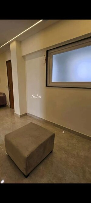 Room in 2 BHK Builder Floor at Sector 43 – for Rent