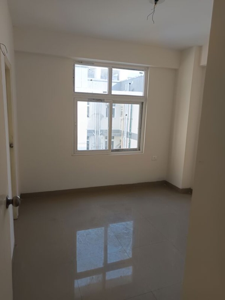Room, zara-aavaas 3 Bedroom 1300 Sq.Ft. Apartment In Sector 104 Gurgaon 10318925