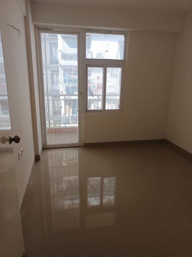 Room, zara-aavaas 3 Bedroom 1300 Sq.Ft. Apartment In Sector 104 Gurgaon 10318925