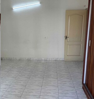 Room in 2 BHK Apartment at Aisshwarya Opulence Apartment, Marathahalli – for Rent