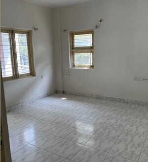 Room in 2 BHK Apartment at Aisshwarya Opulence Apartment, Marathahalli – for Rent