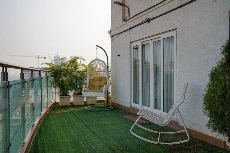 Balcony, k-raheja-artesia 4 Bedroom 3900 Sq.Ft. Apartment In Worli Mumbai 10366174