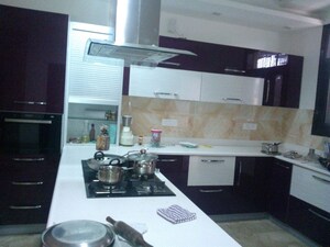 Team Area in 6 BHK Independent House at Sector 36 – for Sale