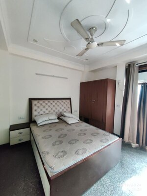 Bedroom in 2 BHK Builder Floor at Sector 43 – for Rent