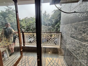 Balcony in 2 BHK Builder Floor at Sector 43 – for Rent