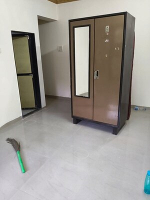 Room in 2 BHK Apartment at Manyata CHS, Tilak Nagar – for Rent