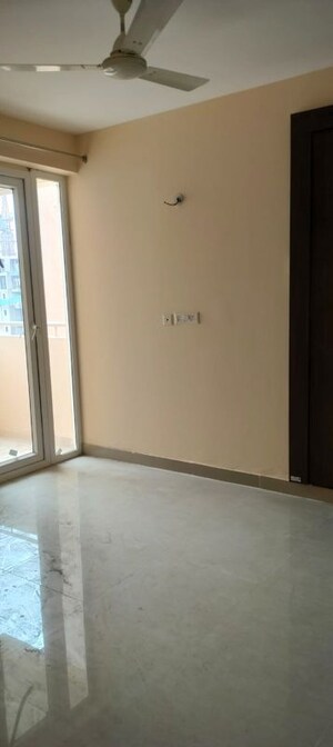 Room in 3 BHK Independent House at Sikka Kaamna Greens, Sector 143a Noida – for Rent