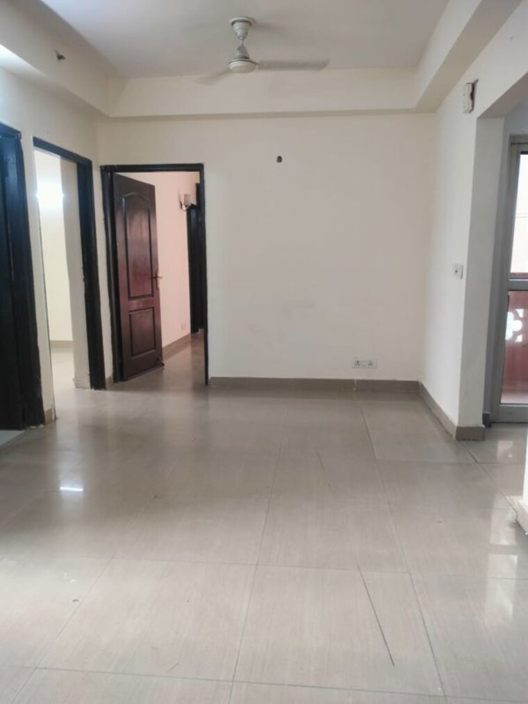 Room, nimbus-the-hyde-park 4 Bedroom 2500 Sq.Ft. Apartment In Sector 78 Noida 10366212