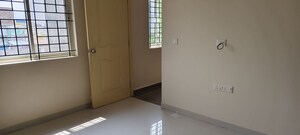 Room in 3 BHK Apartment at Halasuru – for Rent