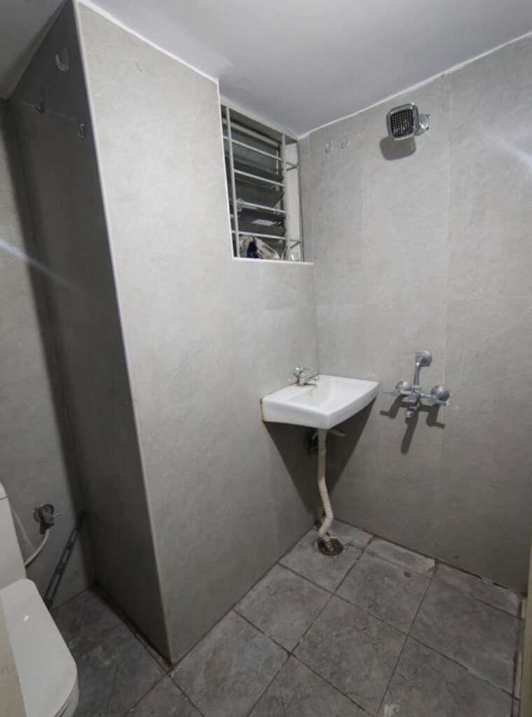 Bathroom, hsr layout sector 3 1 Bedroom 500 Sq.Ft. Builder Floor In Hsr Layout Sector 3 Bangalore 10366242