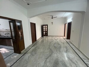 Room in 2 BHK Independent House at Sector 22 – for Rent