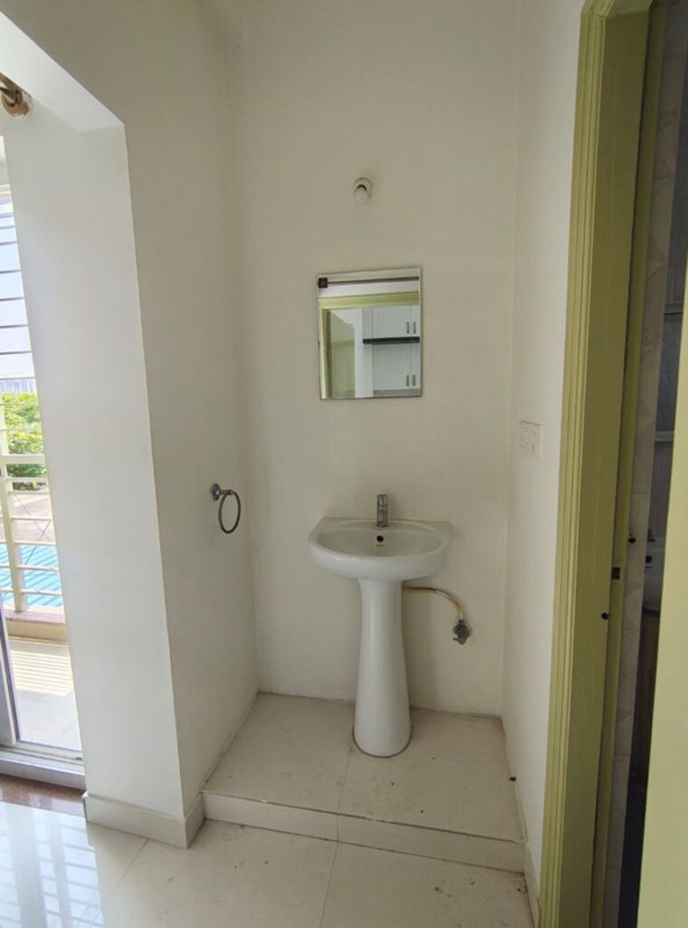 Bathroom, hsr layout sector 2 3 Bedroom 1550 Sq.Ft. Builder Floor In Hsr Layout Sector 2 Bangalore 10365651