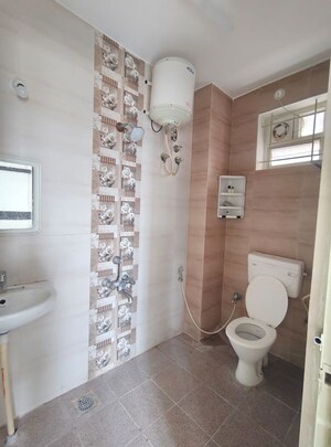 Attached Bathroom in 3 BHK Builder Floor at Hsr Layout Sector 2 – for Rent