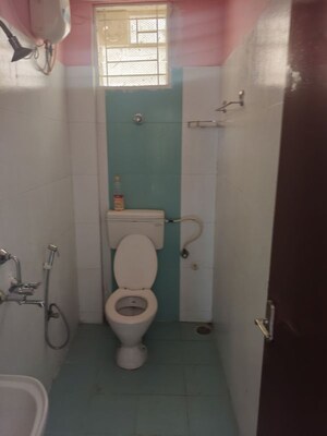 Bathroom in 2 BHK Apartment at Sri Sai Residency Kadubeesanahalli, Kadubeesanahalli – for Rent